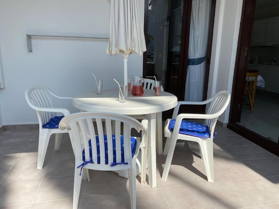 Casa Tina Apartment กอสตา เตกีสเซ ภายนอก รูปภาพ