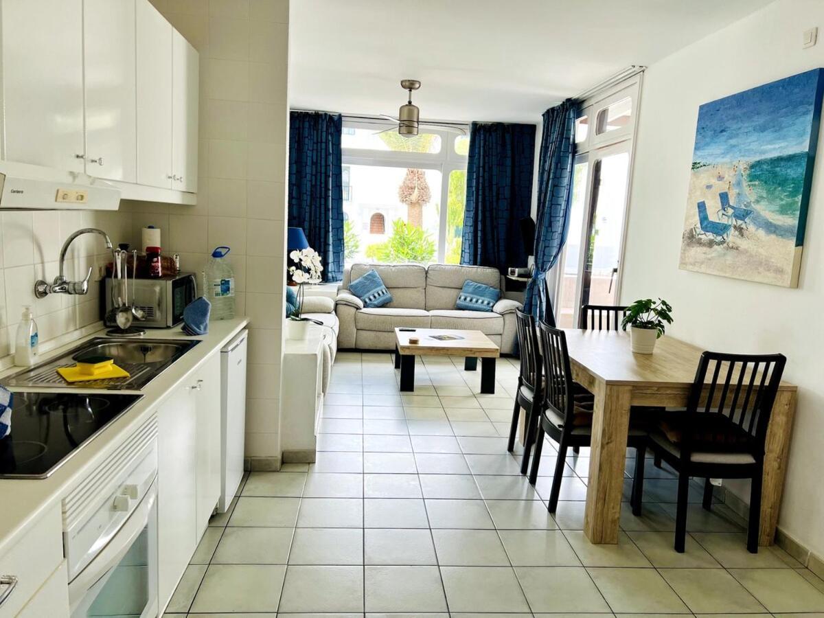 Casa Tina Apartment กอสตา เตกีสเซ ภายนอก รูปภาพ